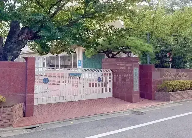八雲学園高等学校