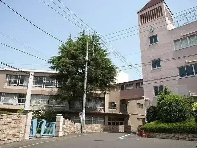 白鵬女子高等学校