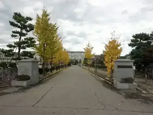富山県立小杉高等学校