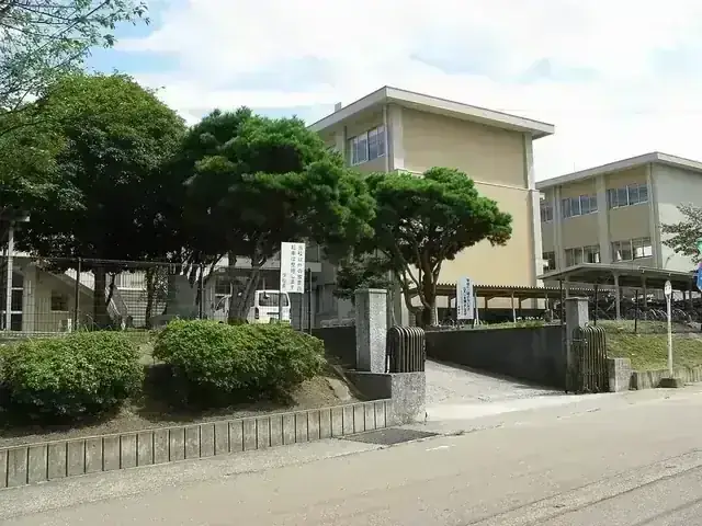 石川県立小松商業高等学校