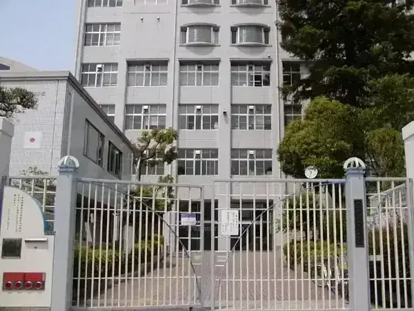 大阪府立夕陽丘高等学校