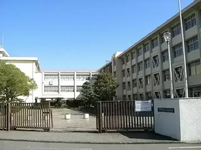 大阪府立摂津高等学校