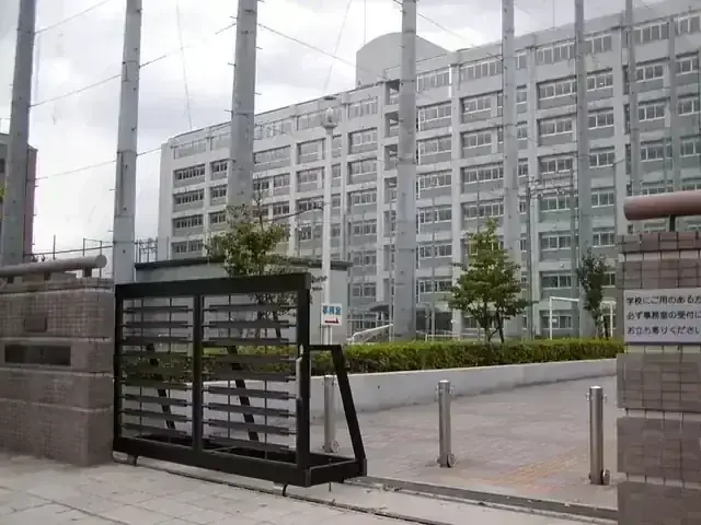 大阪府立桃谷高等学校