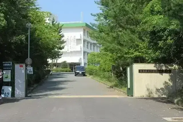 兵庫県立川西緑台高等学校