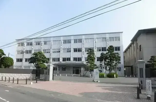 鎮西高等学校