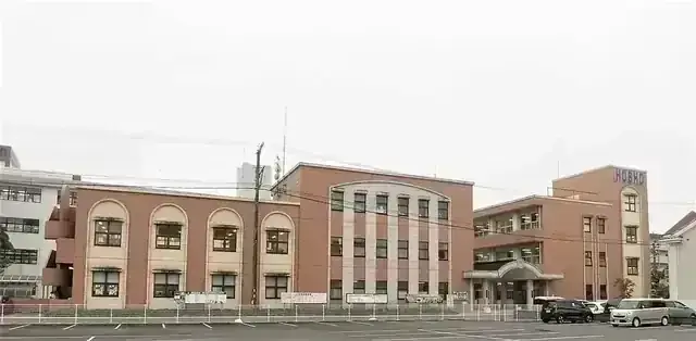 鵬翔高等学校