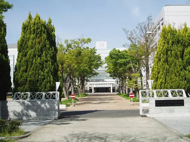 神戸市立工業高等専門学校